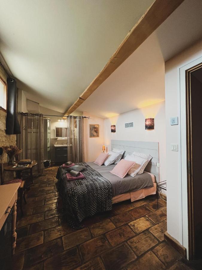 Au Bout Du Pre Hotel Pézenas Exterior foto